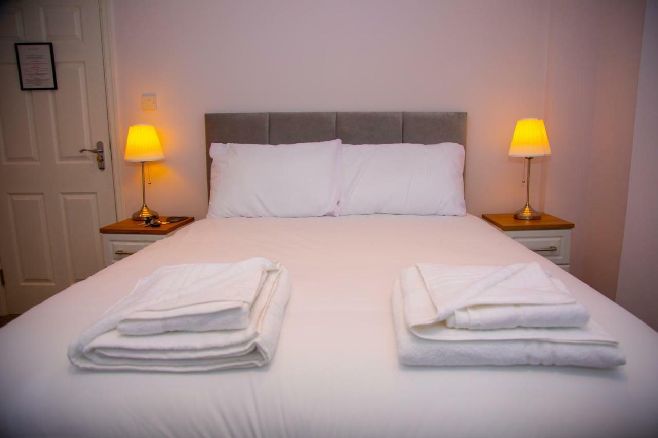 Carmel House Hotel Ландъндо Екстериор снимка