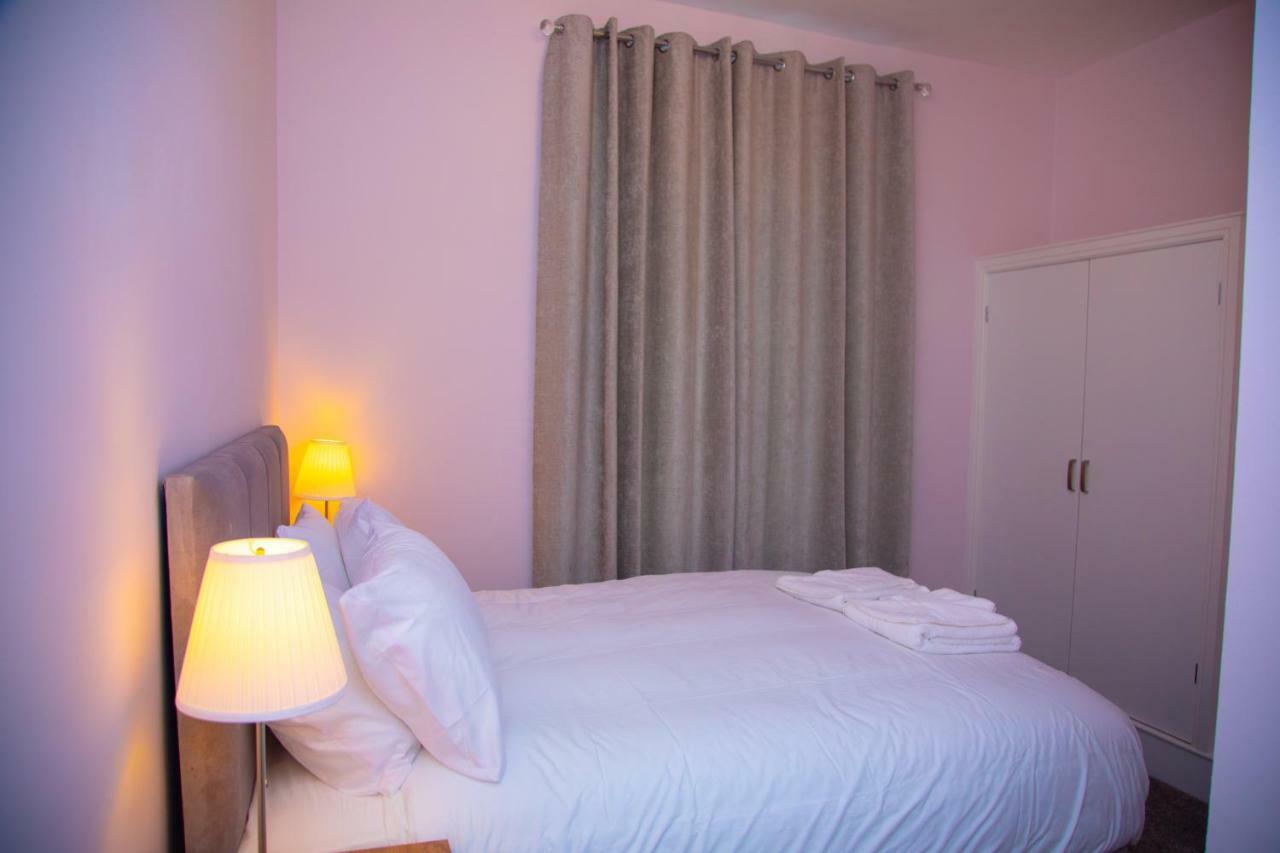 Carmel House Hotel Ландъндо Екстериор снимка