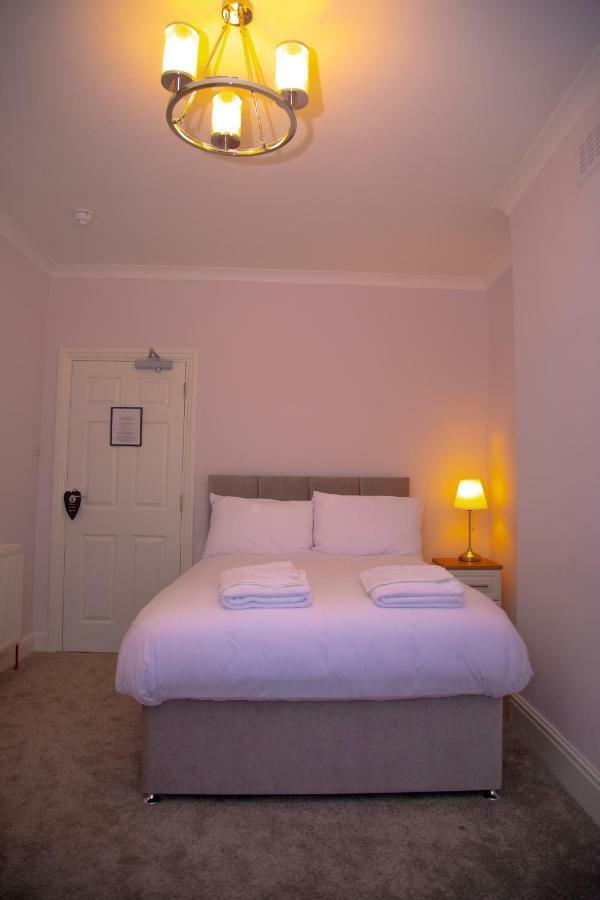 Carmel House Hotel Ландъндо Екстериор снимка