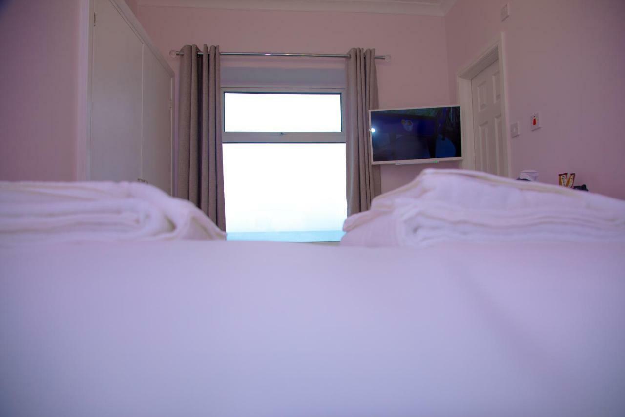 Carmel House Hotel Ландъндо Екстериор снимка