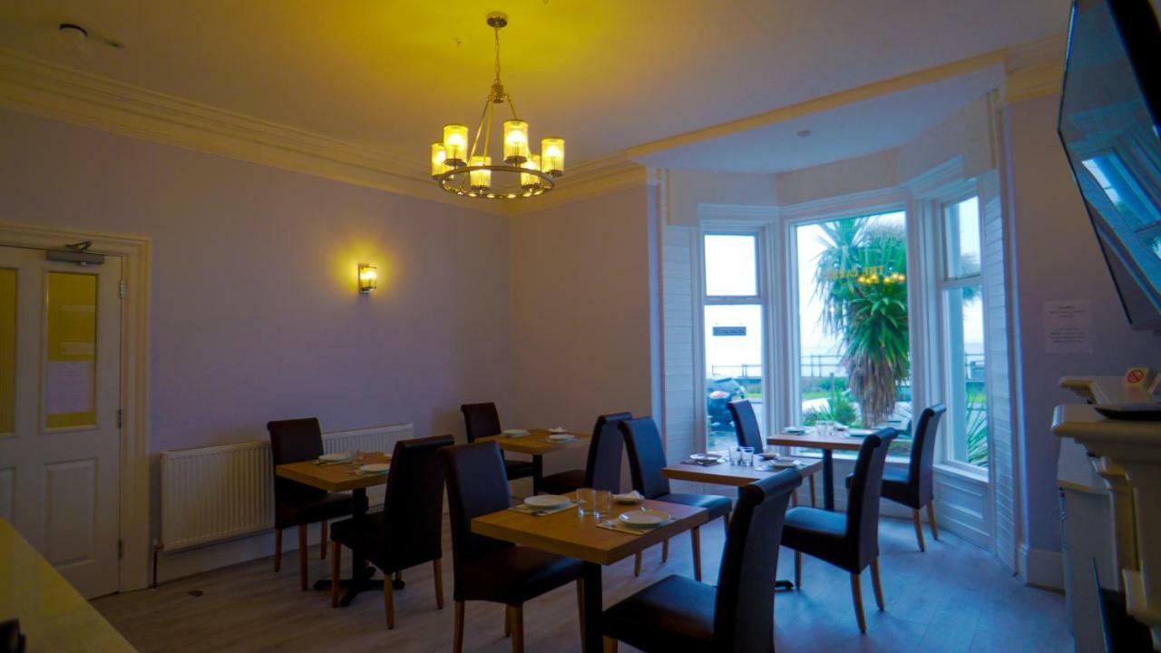 Carmel House Hotel Ландъндо Екстериор снимка